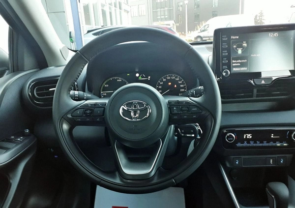 Toyota Yaris cena 94900 przebieg: 169, rok produkcji 2023 z Poznań małe 232